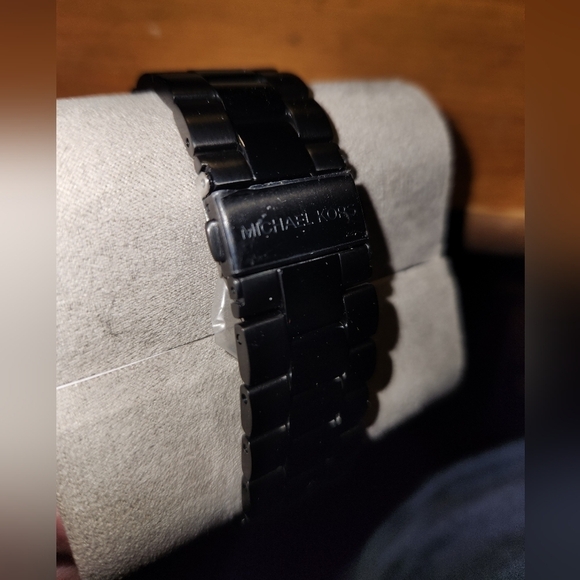 COPY - Michael Kors Slim  Runway Men's Dress Wrist Watch - Picture 6 of 6